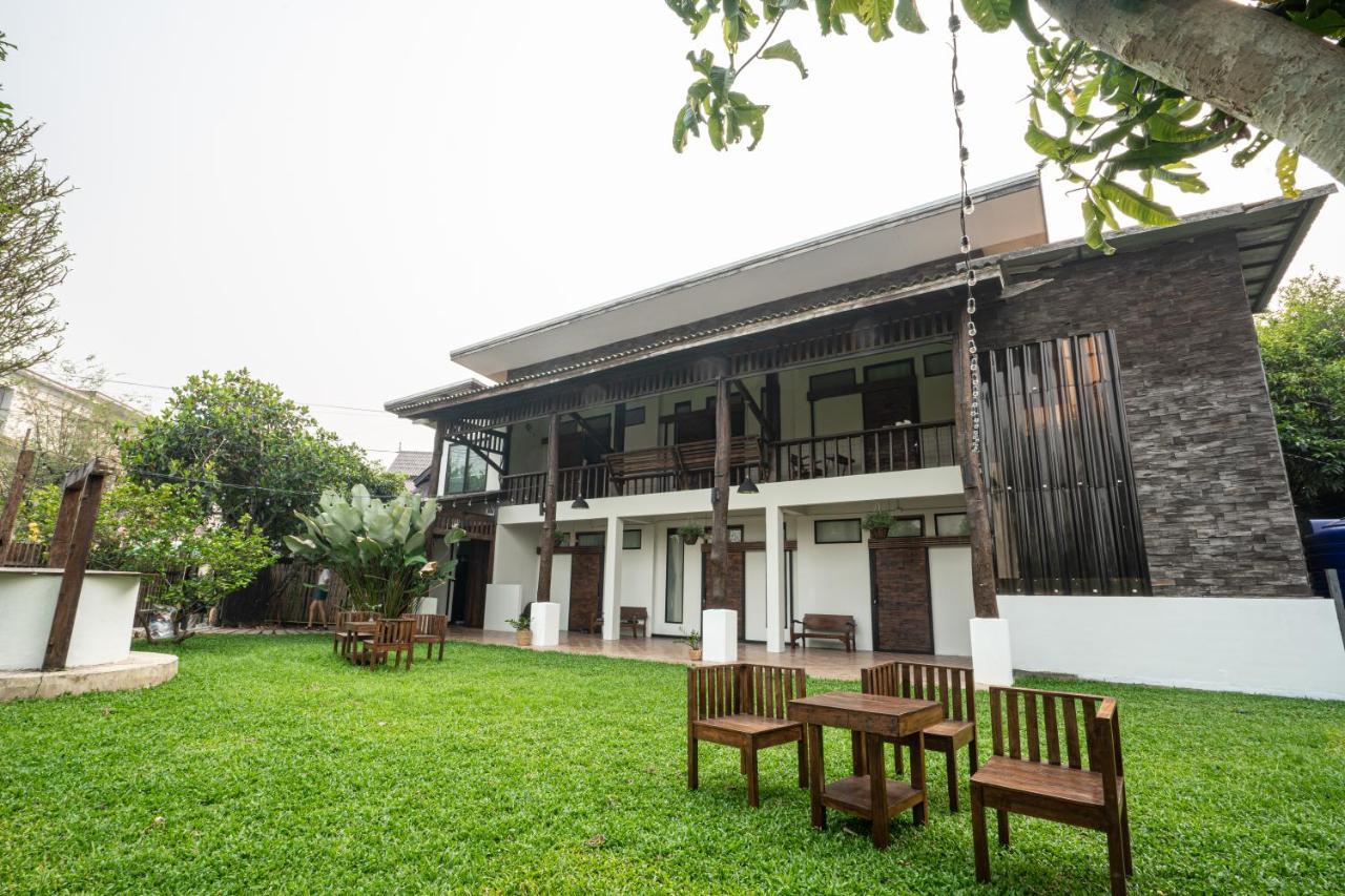 Croissant Hotel And Cafe เชียงราย ภายนอก รูปภาพ