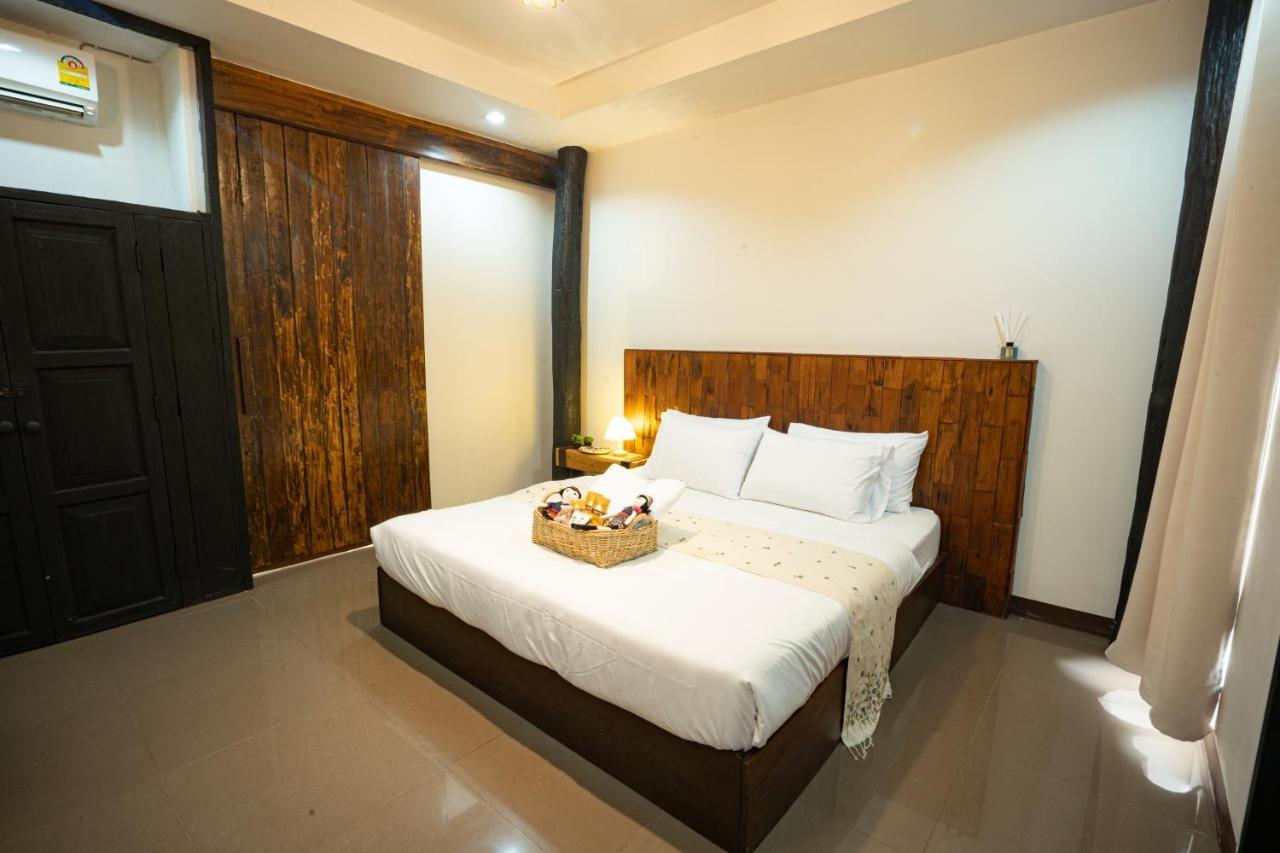 Croissant Hotel And Cafe เชียงราย ภายนอก รูปภาพ