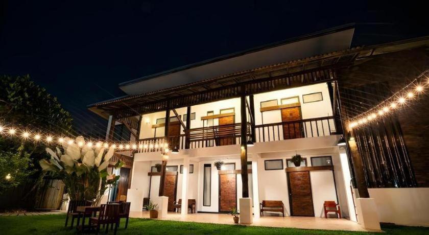 Croissant Hotel And Cafe เชียงราย ภายนอก รูปภาพ